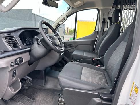 Used 2025 Ford Transit 250 Low Roof w/ Exterior Upgrade Package RWD image 3