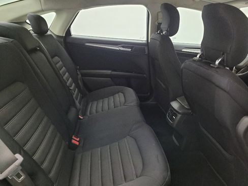 Used 2014 Ford Fusion SE image 19