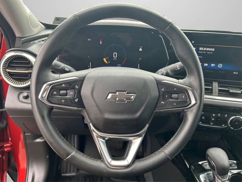 Used 2024 Chevrolet Trax ACTIV image 21