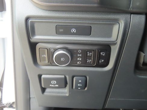 Used 2025 Ford F150 Platinum w/ FX4 Off-Road Package AWD/4WD image 26