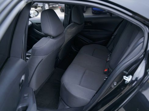 Used 2022 Toyota Corolla LE image 24