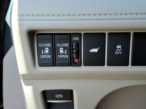 Used 2025 Honda Odyssey EX-L image 27