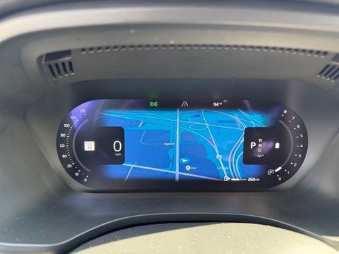 Used 2022 Volvo XC60 B5 Inscription w/ Advanced Package FWD image 12