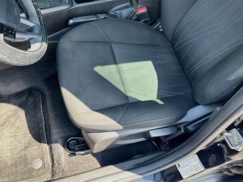 Used 2017 Ford Focus SEL FWD image 22