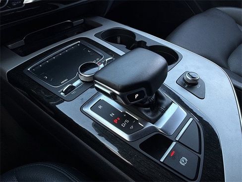 Used 2019 Audi Q7 2.0T Premium Plus w/ Premium Plus Package image 19