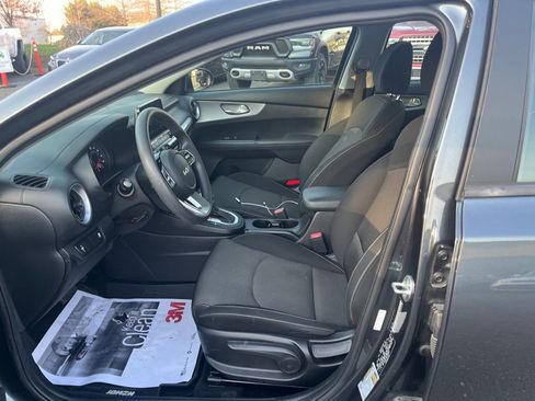 Used 2022 Kia Forte LXS image 15