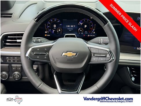 New 2026 Chevrolet Suburban Premier RWD image 12