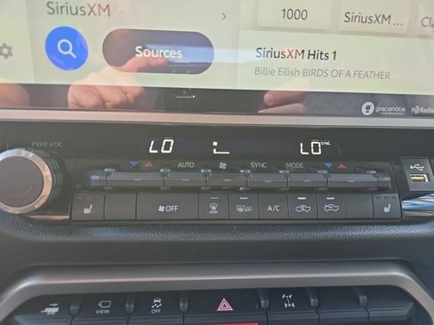 Used 2022 Toyota Tundra SR5 image 33