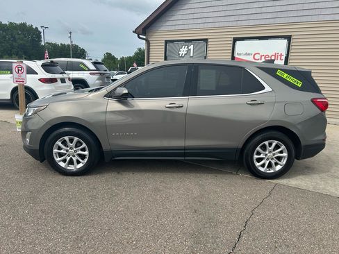 Used 2018 Chevrolet Equinox LT FWD image 8