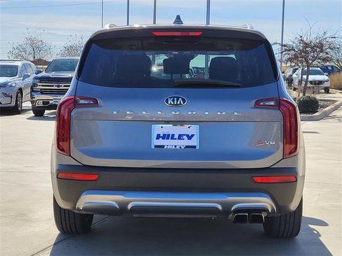 Used 2020 Kia Telluride S image 3