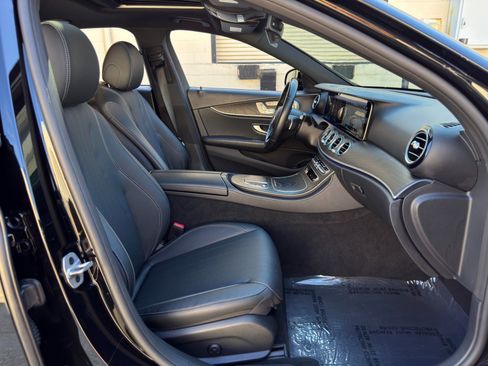Used 2021 Mercedes-Benz E 350 Sedan w/ Premium Package image 15