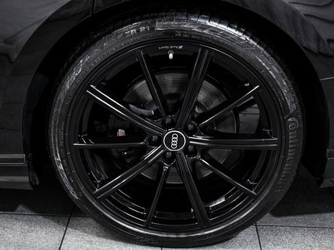 Used 2023 Audi S8 image 8