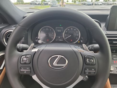 Used 2024 Lexus RC 300 w/ Premium Package RWD image 26