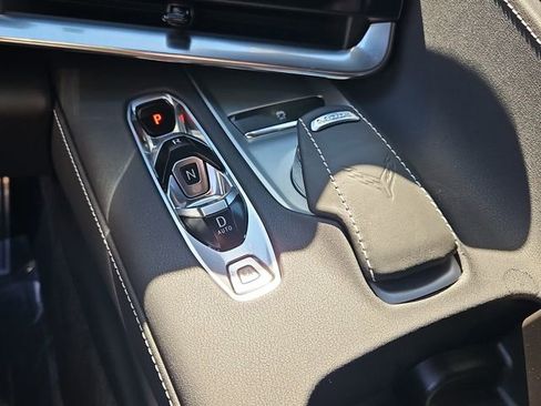 Used 2022 Chevrolet Corvette Stingray Coupe w/ 1LT image 11