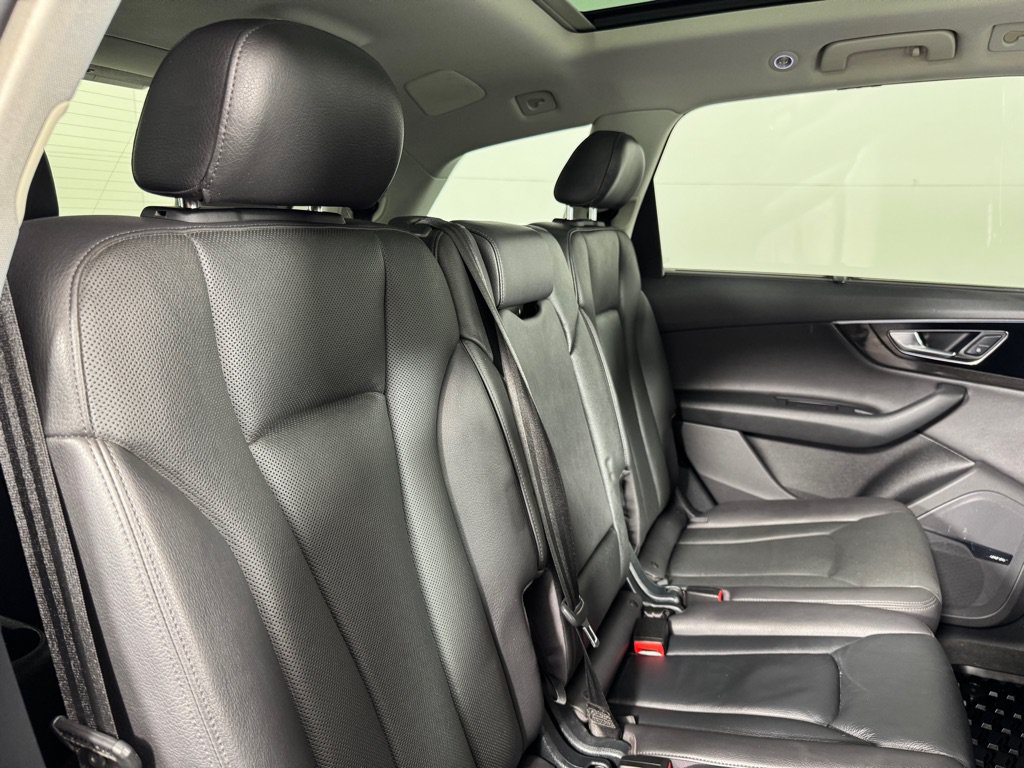 Used 2017 Audi Q7 3.0T Premium Plus AWD/4WD image 28