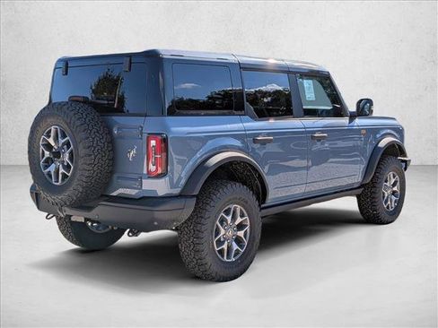New 2025 Ford Bronco Badlands image 2