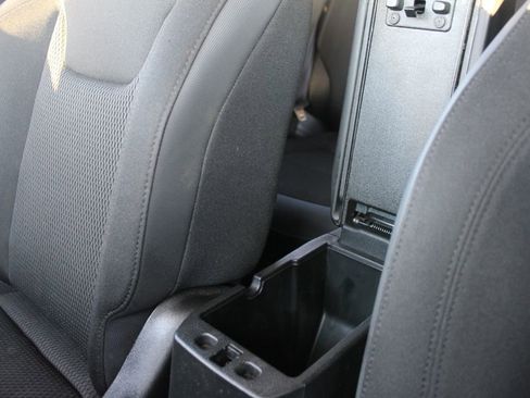 Used 2018 Jeep Renegade Altitude image 22