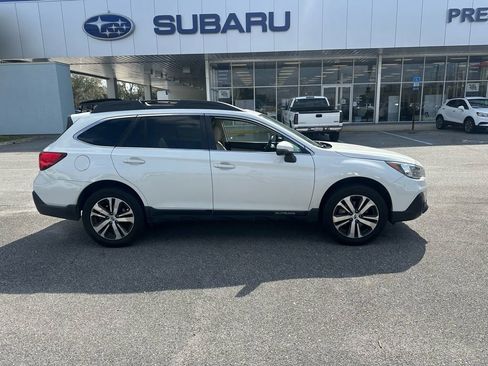 Used 2019 Subaru Outback 2.5i Limited image 2