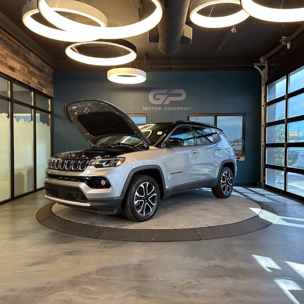Used 2023 Jeep Compass Limited w/ Sun and Sound Group AWD/4WD image 24