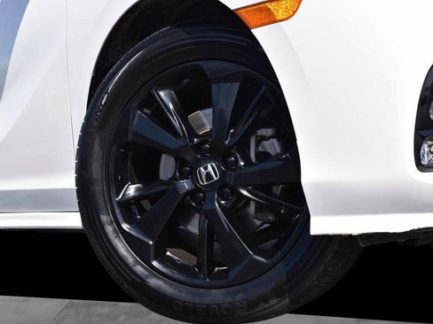 Certified 2023 Honda Odyssey Sport image 3