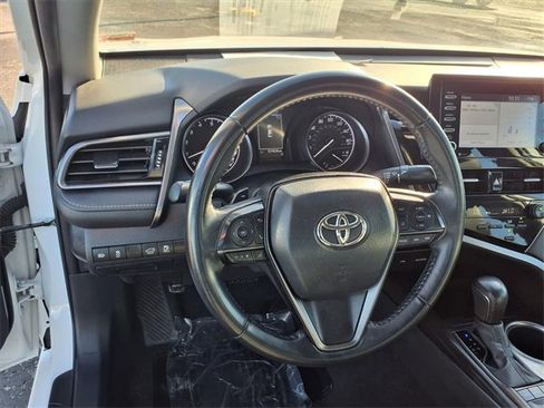 Used 2023 Toyota Camry SE image 49