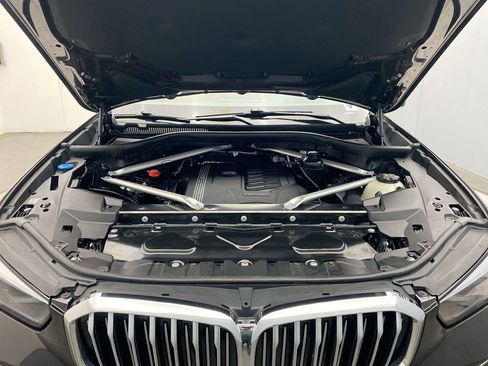 Used 2023 BMW X5 xDrive40i w/ Premium Package AWD/4WD image 11