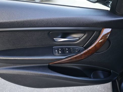 Used 2015 BMW 328i Sedan RWD image 9