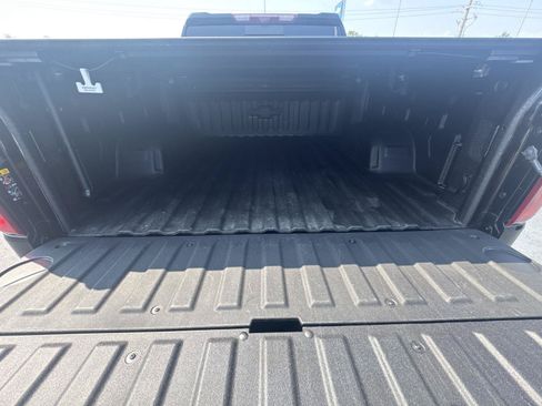 Used 2025 Chevrolet Silverado 1500 High Country AWD/4WD image 14