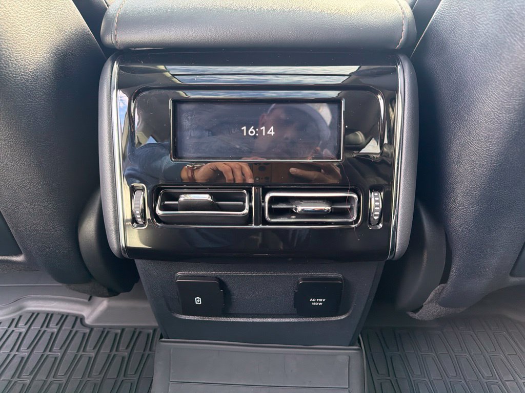 Used 2026 Lincoln Aviator Reserve AWD/4WD image 30