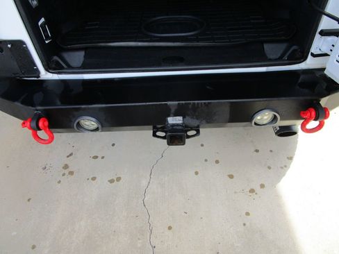 Used 2017 Jeep Wrangler Unlimited Sahara w/ Connectivity Group image 12