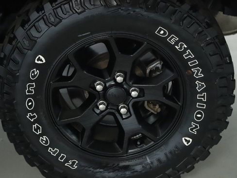 Used 2022 Jeep Wrangler Willys image 36