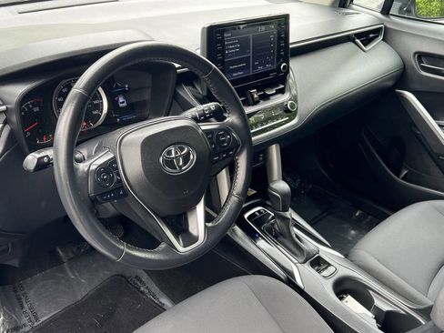 Used 2022 Toyota Corolla Cross LE FWD image 17