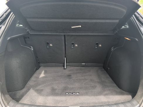 Used 2019 Nissan Kicks SR FWD image 20