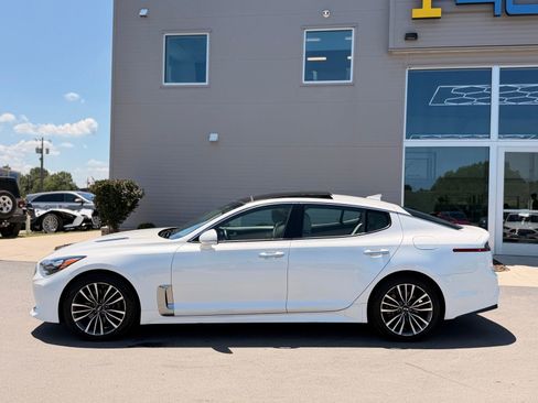 Used 2019 Kia Stinger Premium RWD image 13