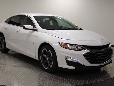 Used 2023 Chevrolet Malibu LT image 9