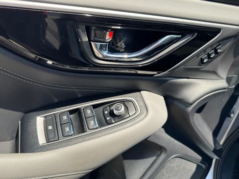 Used 2022 Subaru Outback Limited AWD/4WD image 17
