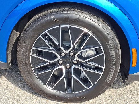 Used 2025 Ford Mustang Mach-E Premium AWD/4WD image 8
