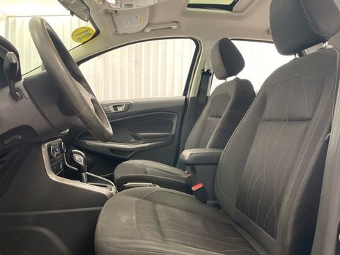 Used 2021 Ford EcoSport SE w/ SE Convenience Package image 9