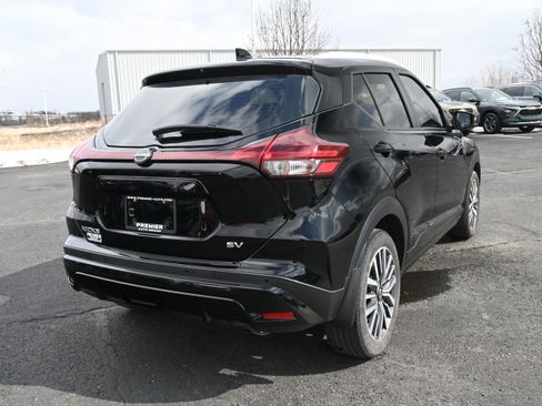 Certified 2023 Nissan Kicks SV image 6