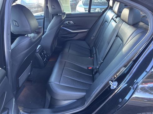Used 2019 BMW 330i Sedan w/ Convenience Package image 17