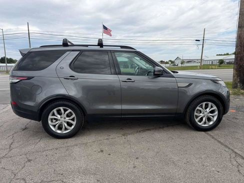 Used 2018 Land Rover Discovery SE AWD/4WD image 7