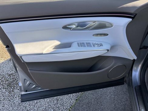 New 2026 Genesis GV70 2.5T Advanced image 16