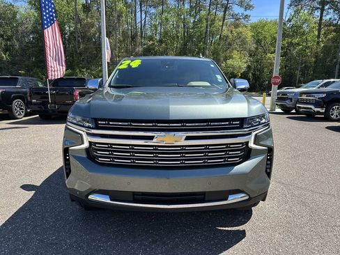 Used 2024 Chevrolet Suburban Premier image 11