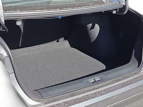 New 2026 Nissan Sentra SL w/ Floor Mat Package FWD image 9