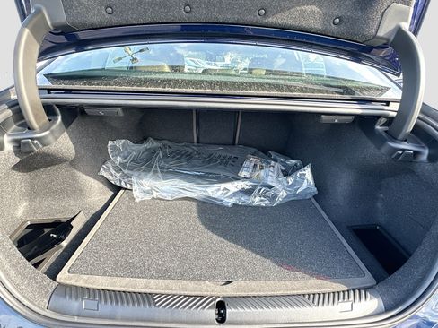 New 2026 BMW 530i w/ Convenience Package RWD image 21