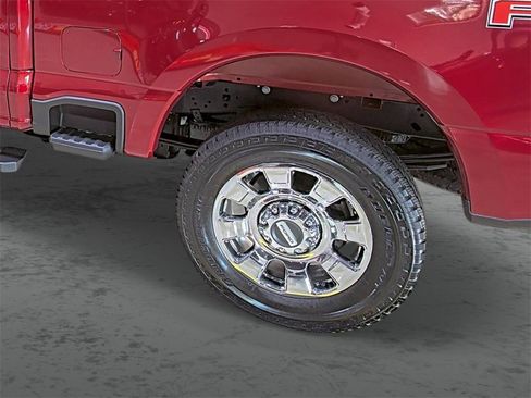 Used 2025 Ford F250 Lariat w/ Chrome Package image 9