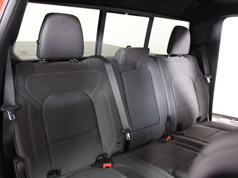 Used 2020 RAM 1500 Big Horn AWD/4WD image 23