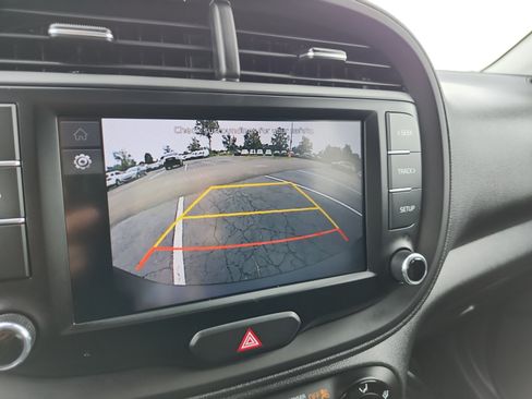 Used 2022 Kia Soul LX w/ Technology Package FWD image 17