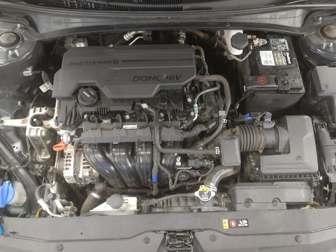 Used 2021 Hyundai Elantra SEL FWD image 30