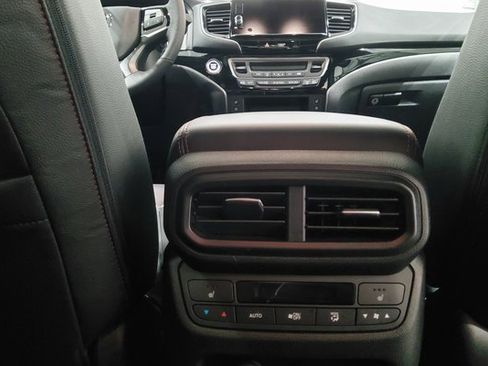 New 2026 Honda Ridgeline Black Edition image 17